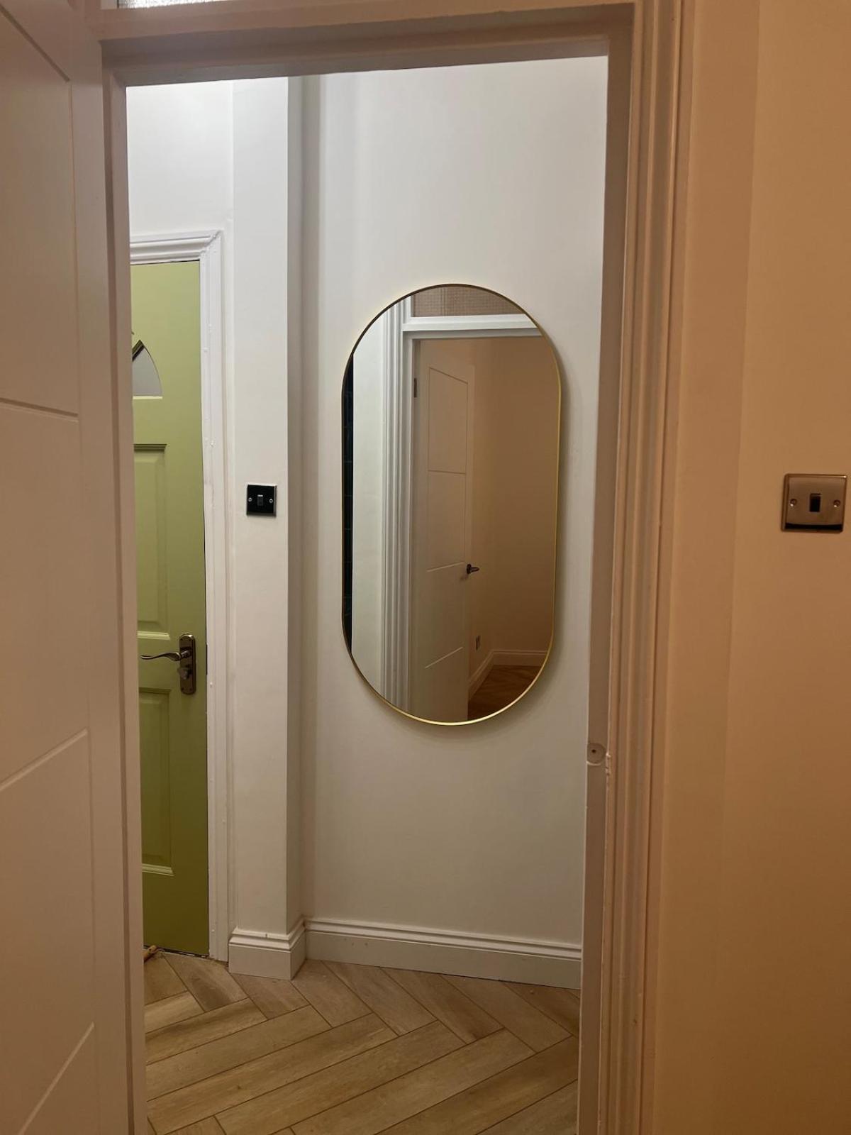 Cosy One Bedroom Flat In Newcross Londra